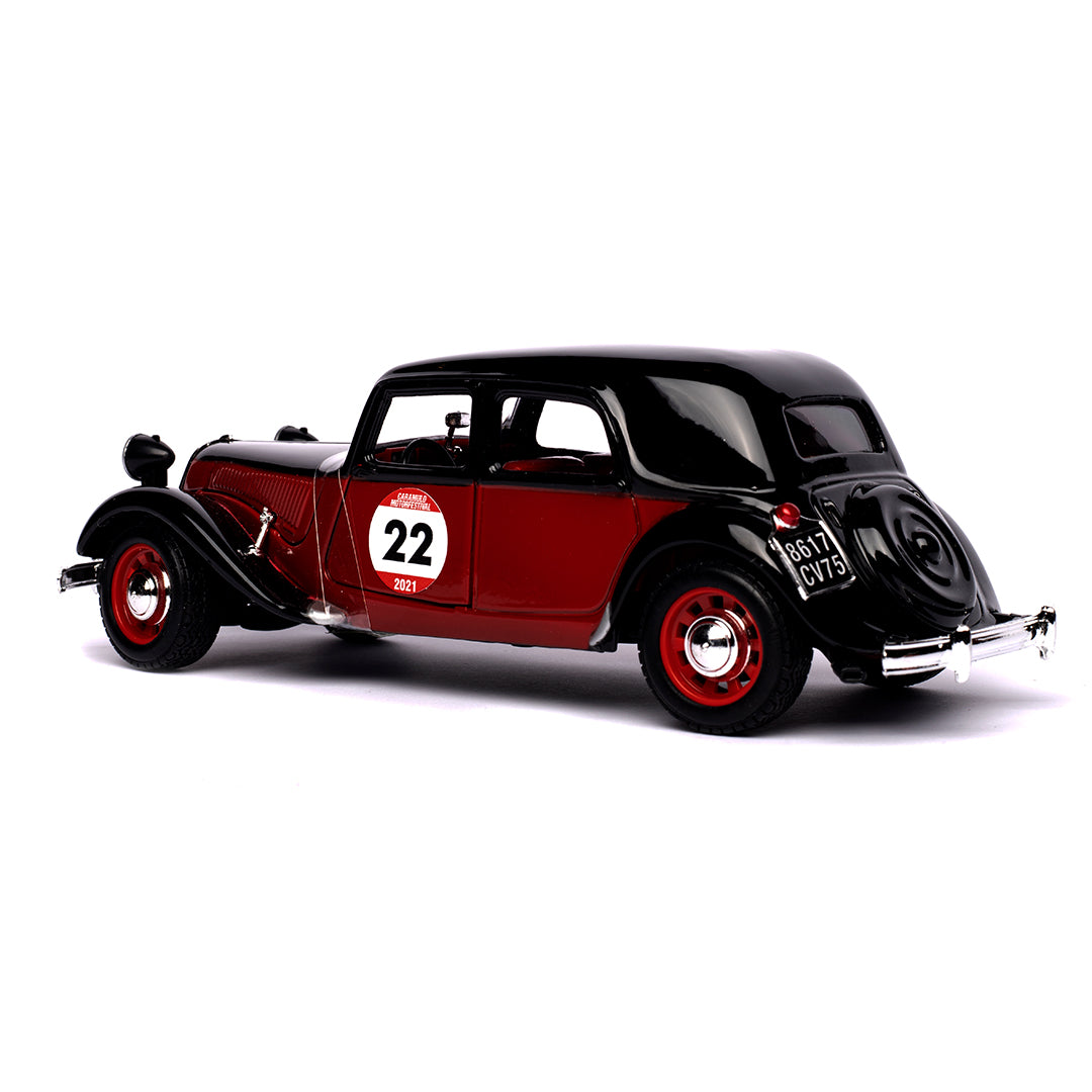 Citroën 15 CV TA (1938) 1/24 Scale Model