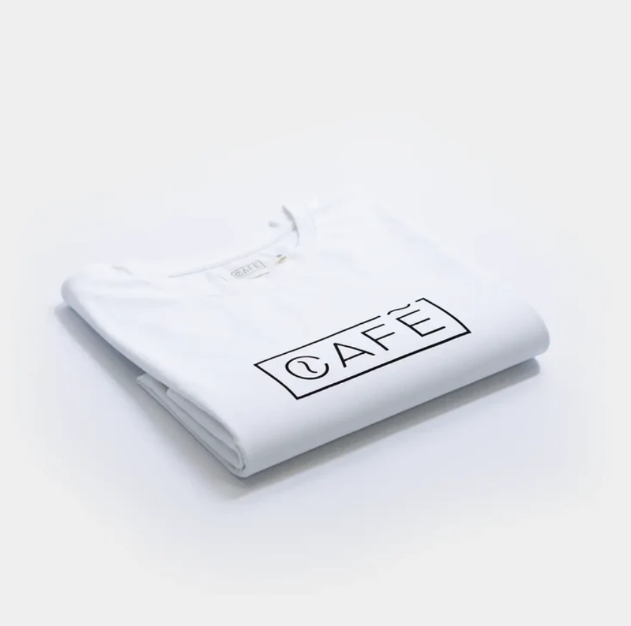The Organic Tee in White/Café