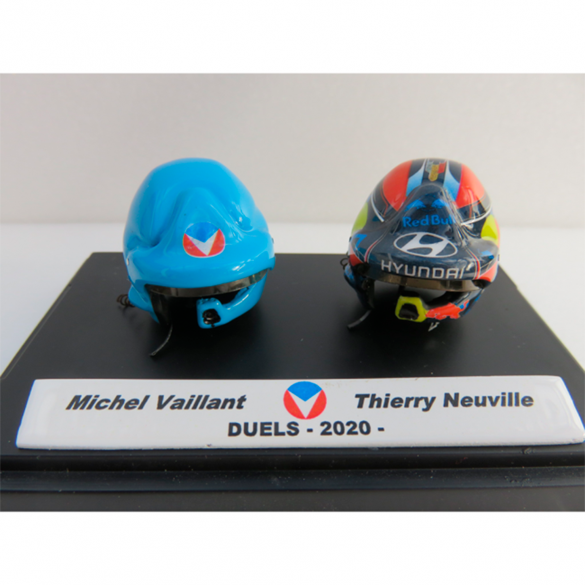 Vaillant and Neuville Miniature Helmet